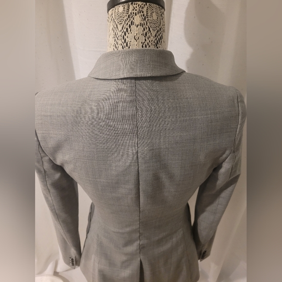 Aritzia Talula Blazer Size 2 EEUC - Picture 7 of 8